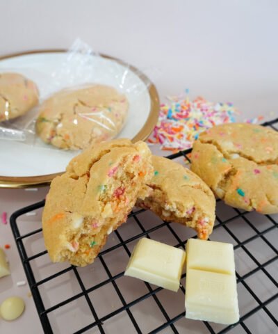Funfetti White Choc Chip Cookies - Retail
